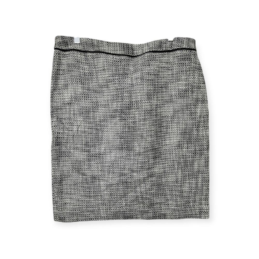 White House Black Market Black/White Tweed Back‎ Slit Pencil Skirt Size 14 NWT